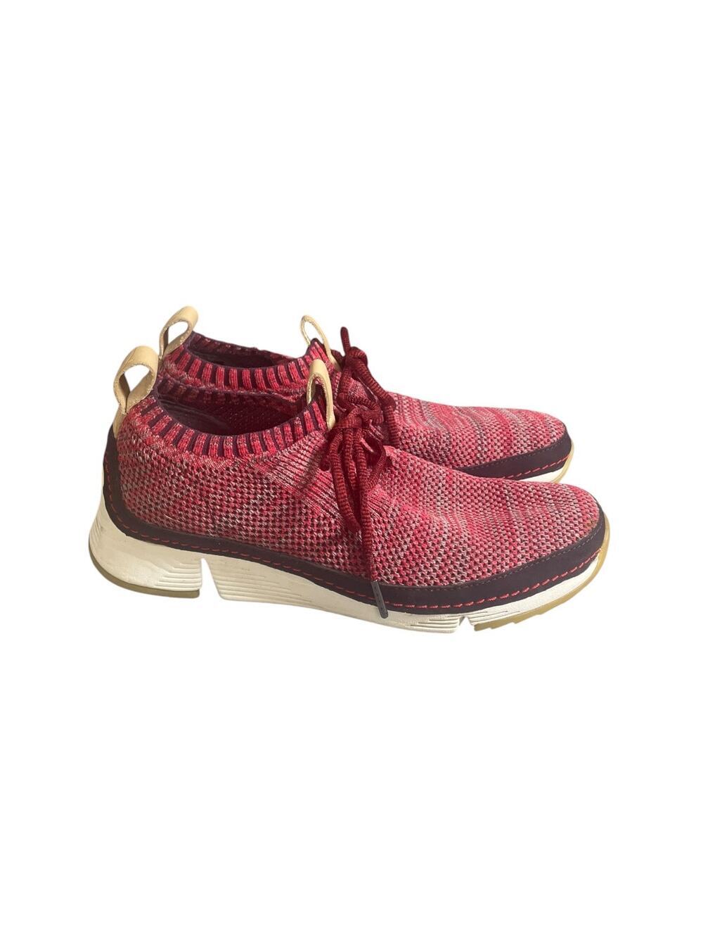 Clarks Women’s 6.5M Tri Native Red Sneakers With Trigenic Soles